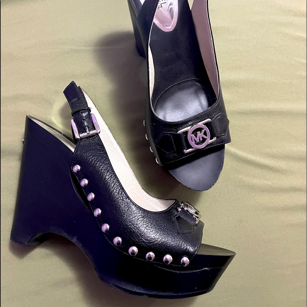 Platform sandals